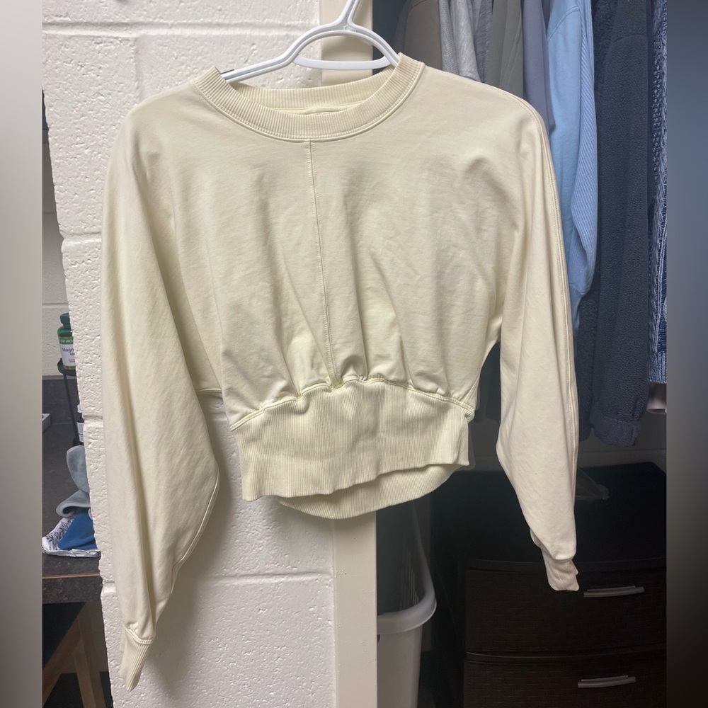 lululemon sweatshirt